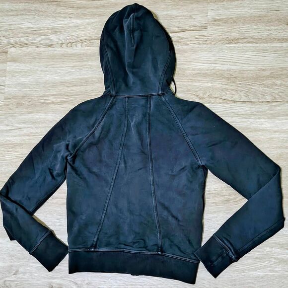 Lululemon Women's Black Hoodie - Picture 4 of 6